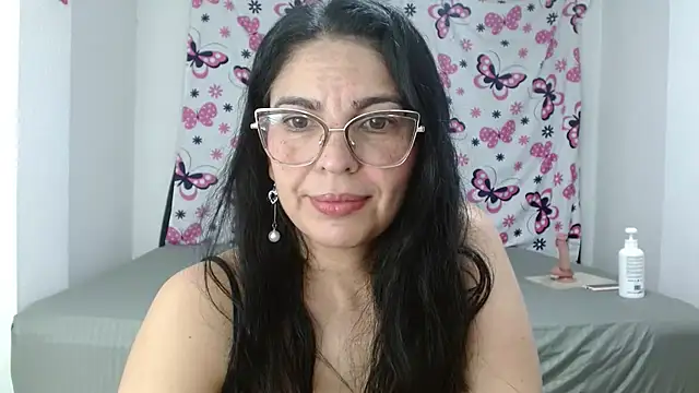 anybellucci43 online show from December 2024 05:15:02 AM