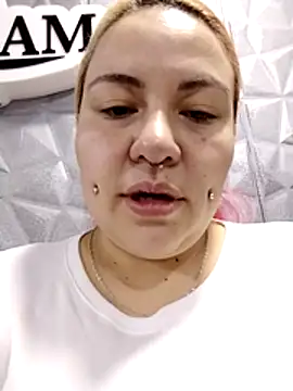 Bruja  Scarlata online show from December 2025 10:22:02 AM