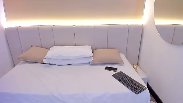 valerysantos  online show from March 2026 11:59:01 AM