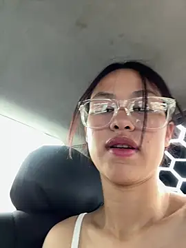 Snapshot of celesteguz chatting on April 2026 01:11:01 PM celesteguz online show from April 2026 01:11:01 PM