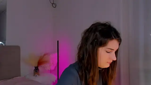 Laura Leee online show from February 2025 06:29:01 AM