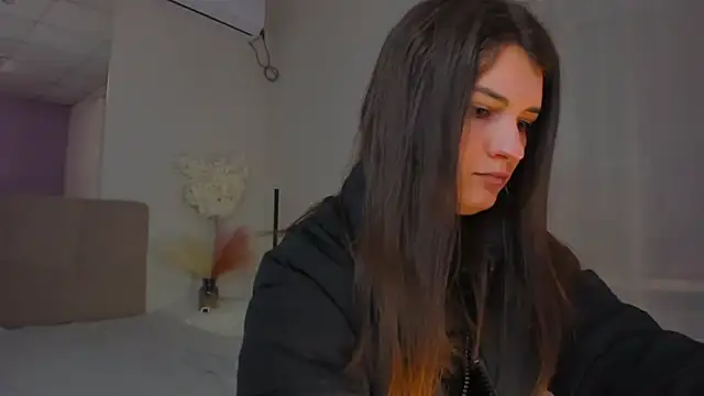 Laura Leee online show from March 2025 06:24:02 AM