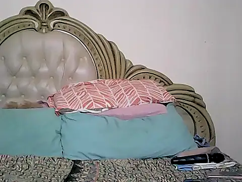 Bustyredx online show from February 2025 03:17:02 PM