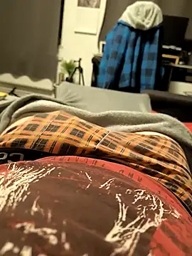 OdinWolf1990 online show from March 2025 04:24:02 AM