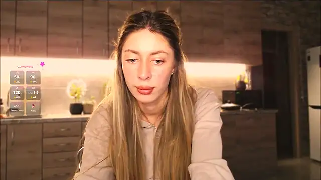 Snapshot of ___art chatting on March 2025 04:11:02 PM    art online show from March 2025 04:11:02 PM