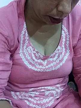 Snapshot of Urmila_bhabhii chatting on May 2026 02:39:01 AM Urmila bhabhii online show from May 2026 02:39:01 AM