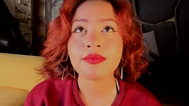 Estrella05  online show from October 2025 04:47:01 AM