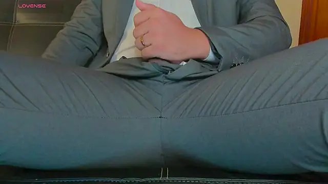 Snapshot of MrLonely02 chatting on December 2024 08:47:02 PM MrLonely02 online show from December 2024 08:47:02 PM