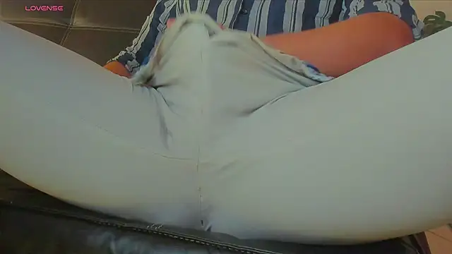 Snapshot of MrLonely02 chatting on January 2025 05:16:02 AM MrLonely02 online show from January 2025 05:16:02 AM