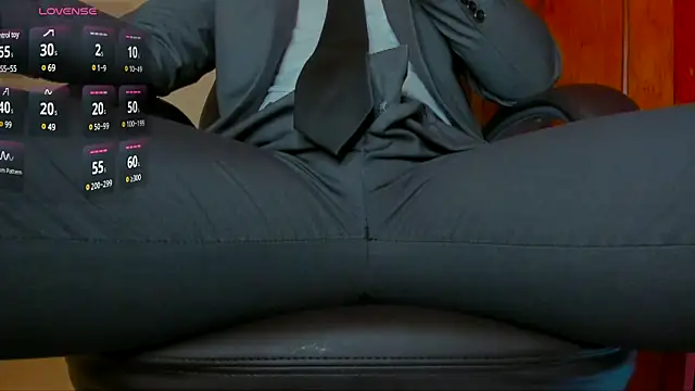 Snapshot of MrLonely02 chatting on February 2025 09:14:01 PM MrLonely02 online show from February 2025 09:14:01 PM