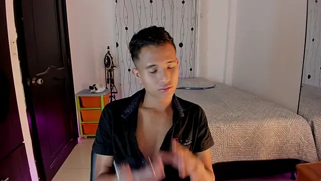 alessandro wizard online show from February 2025 07:33:01 PM