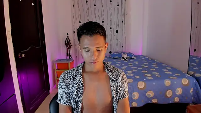 alessandro wizard online show from February 2025 01:27:02 AM