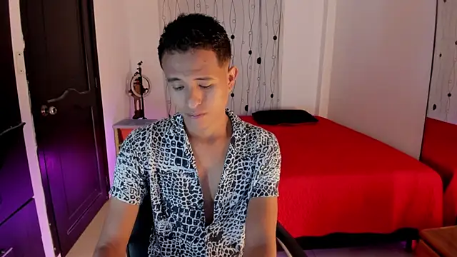alessandro wizard online show from February 2025 02:31:01 AM