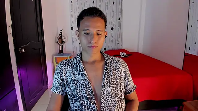 alessandro wizard online show from February 2025 03:23:02 AM