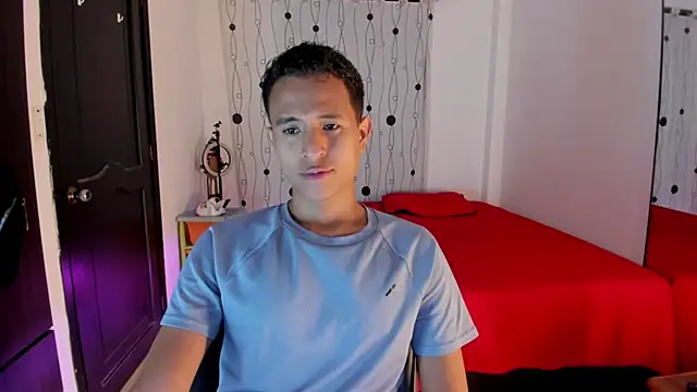 alessandro wizard online show from February 2025 01:53:02 AM
