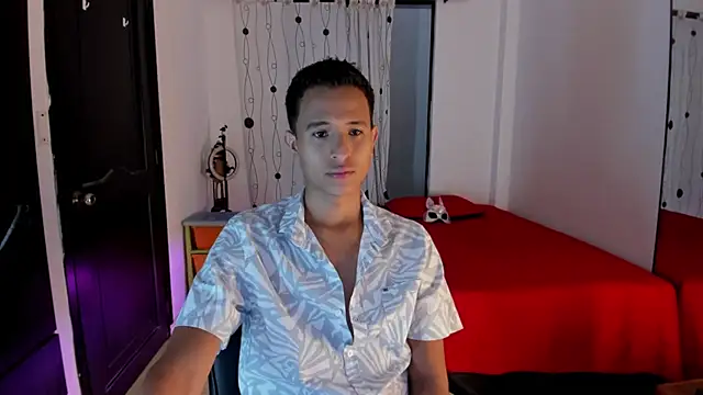 alessandro wizard online show from February 2025 07:49:01 PM