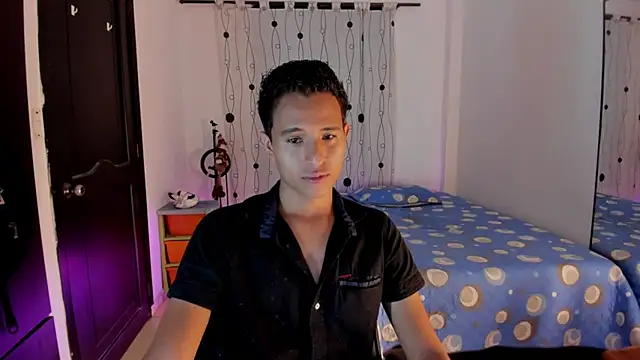 alessandro wizard online show from March 2025 01:08:02 AM