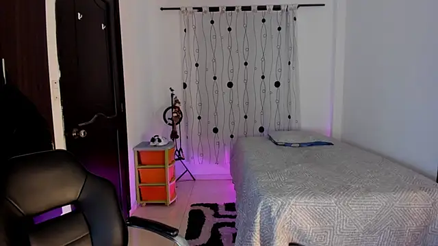 alessandro wizard online show from March 2025 01:10:01 AM