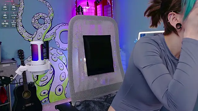 Cumpotik Eve online show from April 2026 06:08:01 AM