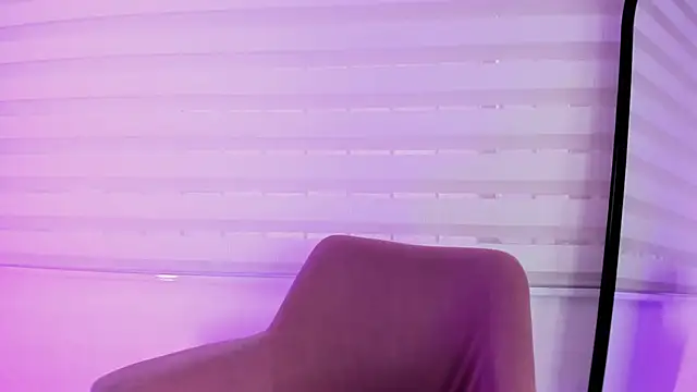 Snapshot of ariana_rosse__ chatting on January 2025 07:31:02 PM ariana rosse   online show from January 2025 07:31:02 PM