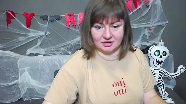 ZannaDreil online show from October 2025 06:19:02 PM