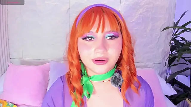 AvyMilton online show from October 2025 11:54:02 AM