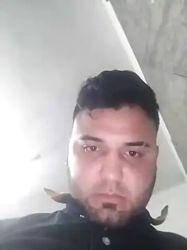 Snapshot of SINUECASTILLO chatting on January 2025 12:11:01 PM SINUECASTILLO online show from January 2025 12:11:01 PM