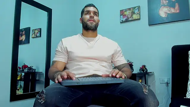 SamirHazard97 online show from December 2024 01:50:02 AM