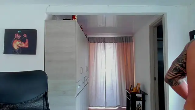 Snapshot of SamirHazard97 chatting on February 2026 08:05:02 PM SamirHazard97 online show from February 2026 08:05:02 PM