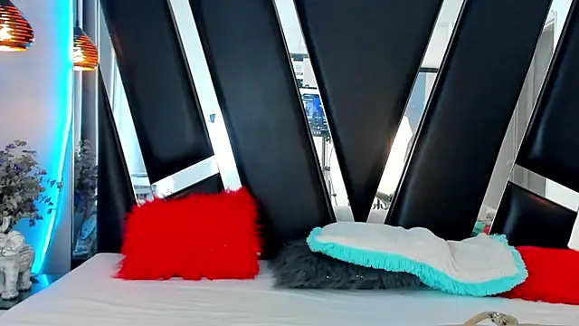 Snapshot of melody_suarez chatting on December 2024 07:40:01 PM melody suarez online show from December 2024 07:40:01 PM