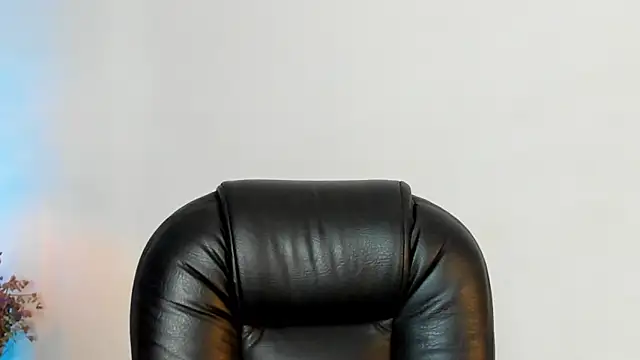 Snapshot of melody_suarez chatting on January 2025 08:57:01 PM melody suarez online show from January 2025 08:57:01 PM