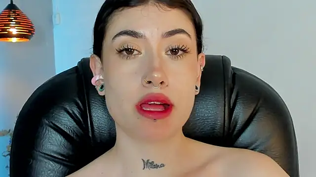 Snapshot of melody_suarez chatting on January 2025 01:37:02 AM melody suarez online show from January 2025 01:37:02 AM