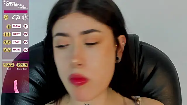 Snapshot of melody_suarez chatting on January 2025 01:42:02 AM melody suarez online show from January 2025 01:42:02 AM