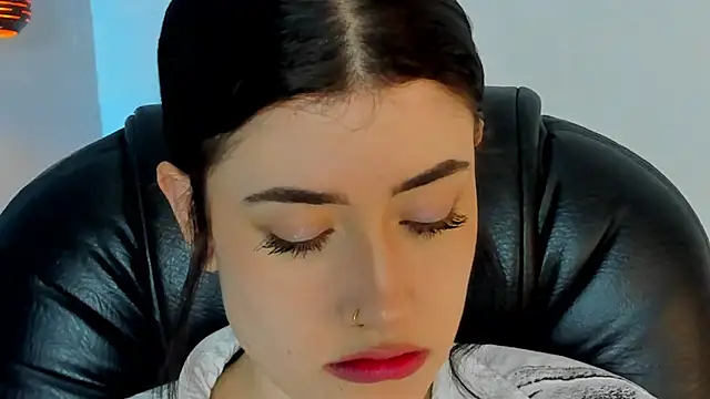 Snapshot of melody_suarez chatting on January 2025 07:38:01 PM melody suarez online show from January 2025 07:38:01 PM