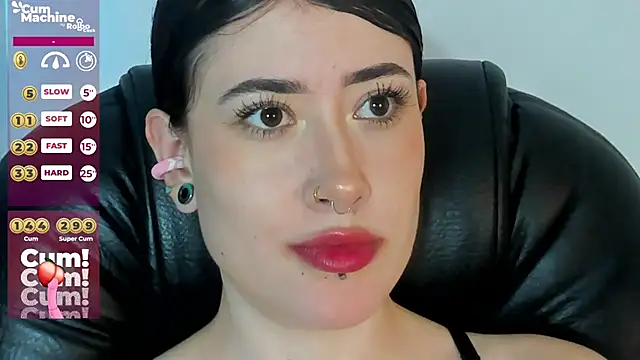 Snapshot of melody_suarez chatting on January 2025 01:48:01 AM melody suarez online show from January 2025 01:48:01 AM