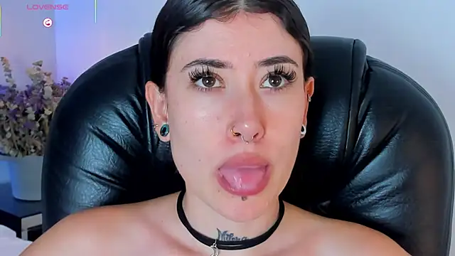 Snapshot of melody_suarez chatting on March 2025 10:16:02 PM melody suarez online show from March 2025 10:16:02 PM