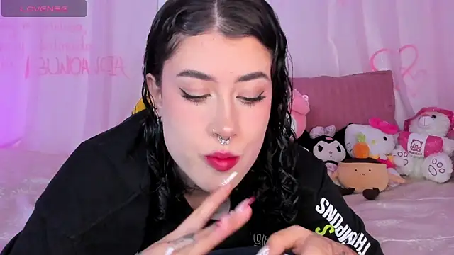 Snapshot of melody_suarez chatting on October 2025 10:51:02 PM melody suarez online show from October 2025 10:51:02 PM