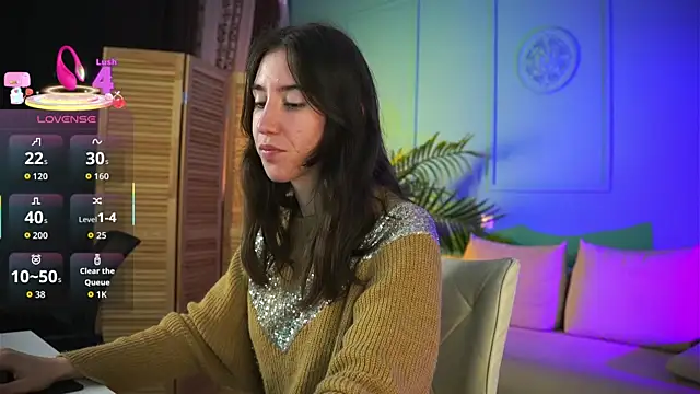 Belle Via online show from October 2025 03:35:01 PM