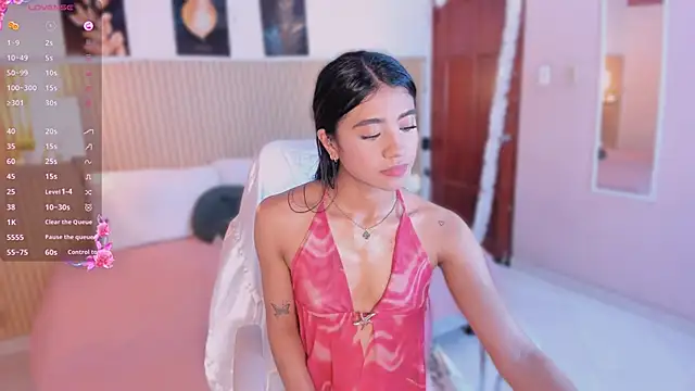 Snapshot of Harmony_Malkova chatting on February 2026 11:41:01 PM Harmony Malkova online show from February 2026 11:41:01 PM