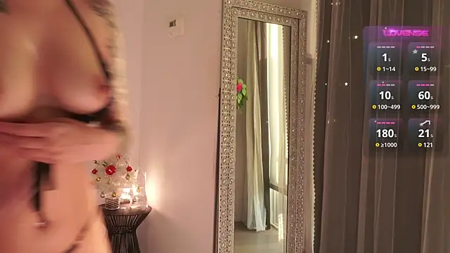 Snapshot of Mysticxkitty chatting on December 2024 08:04:01 PM Mysticxkitty online show from December 2024 08:04:01 PM