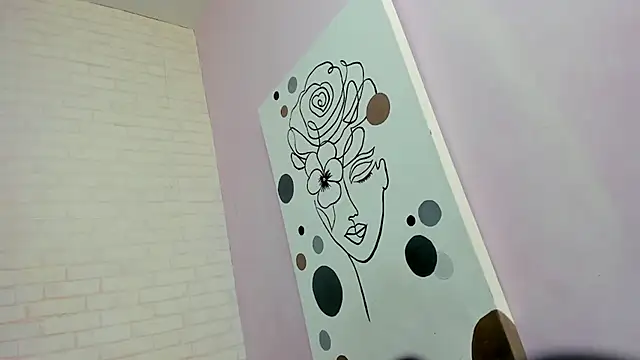 Tiffany mendez online show from September 2025 12:07:02 PM