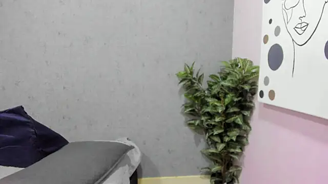 Tiffany mendez online show from February 2026 12:10:01 PM