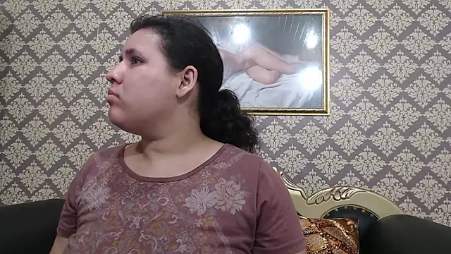 candy hairy online show from November 2025 03:21:02 AM