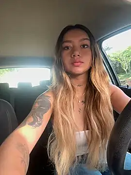 amanda-medrano1 online show from March 2025 01:49:01 PM