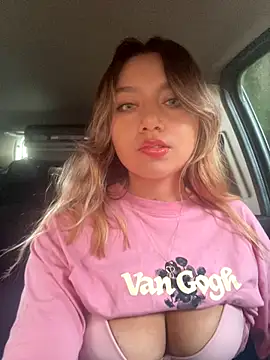 amanda-medrano1 online show from December 2025 04:59:02 PM