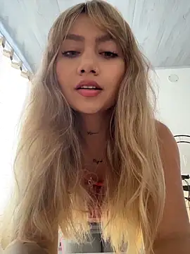 amanda-medrano1 online show from March 2026 02:12:01 PM