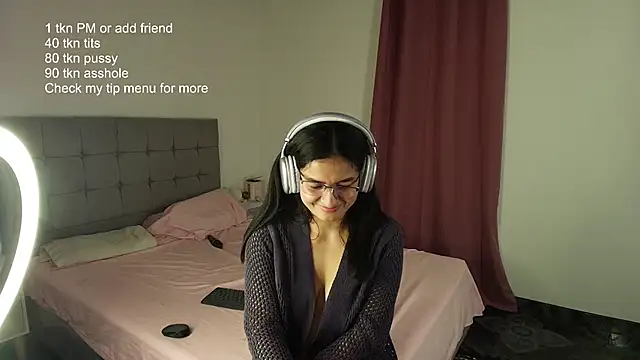 Snapshot of ChloeSanchezx chatting on February 2026 12:58:02 AM ChloeSanchezx online show from February 2026 12:58:02 AM