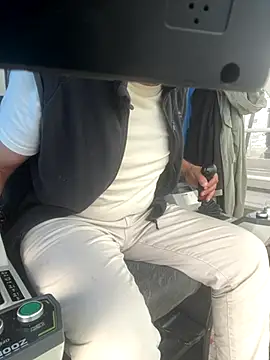 Snapshot of zilzop chatting on December 2025 11:48:01 AM zilzop online show from December 2025 11:48:01 AM