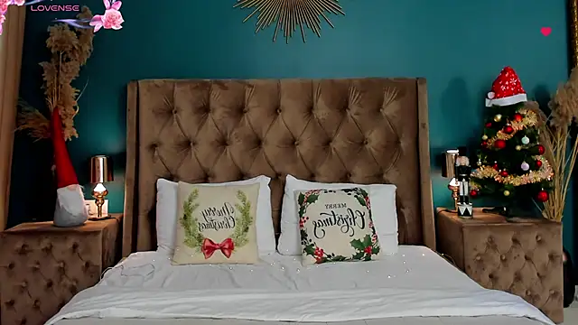 Snapshot of CalyMoon chatting on January 2026 08:23:01 PM CalyMoon online show from January 2026 08:23:01 PM