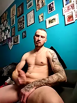 wariacik0024 online show from December 2024 09:53:02 PM